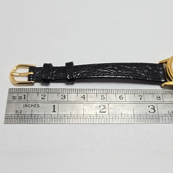 Regina Dominican High School Gold Tone Watch Image Watches New Battery - Picture 8 of 11